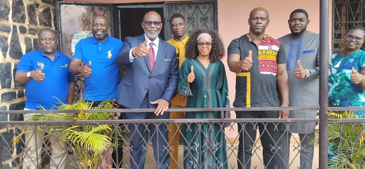 Photo de groupe officielle FECACYCLISME & Port Autonome de Kribi